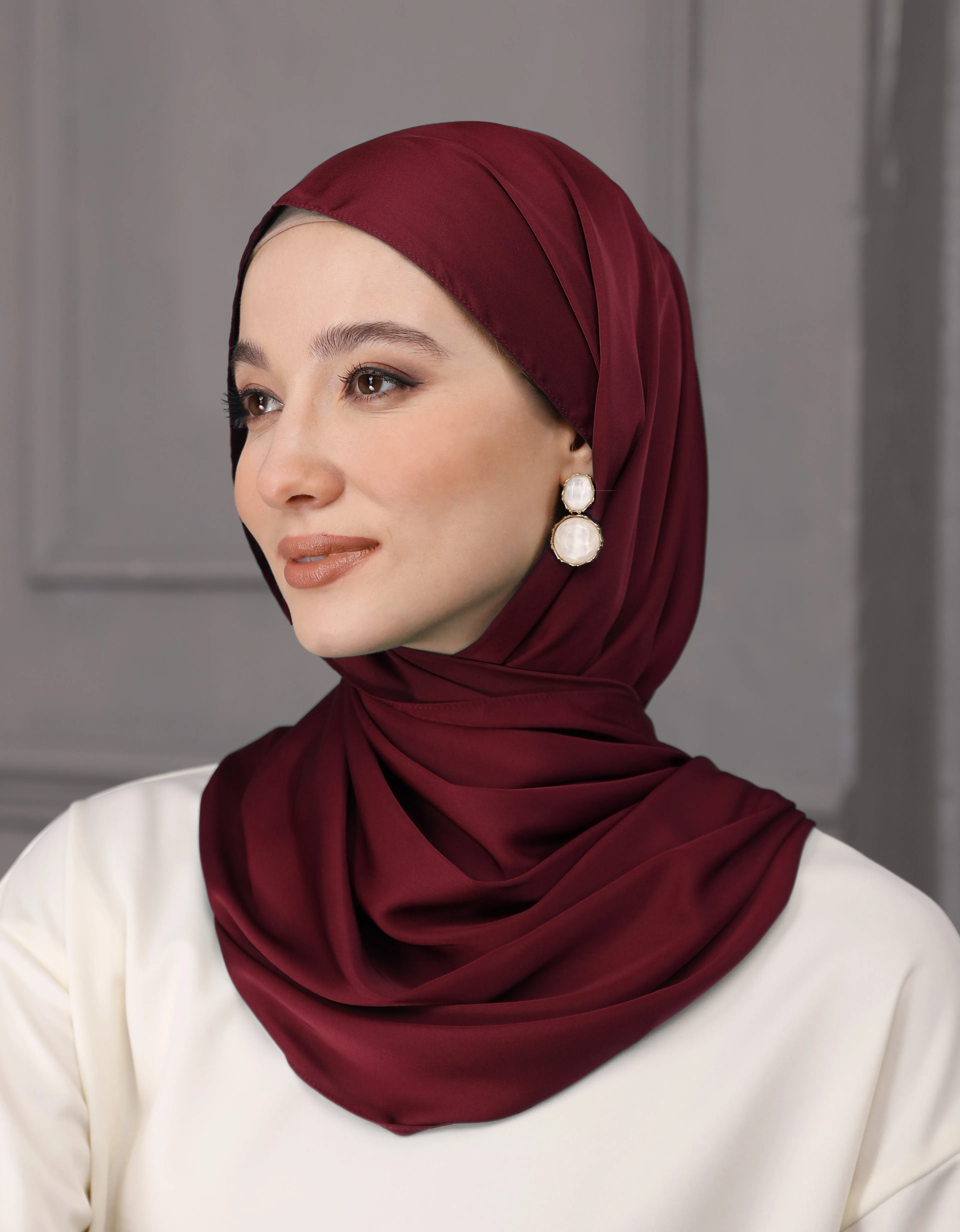 EVELYN SHAWL (RED WINE)